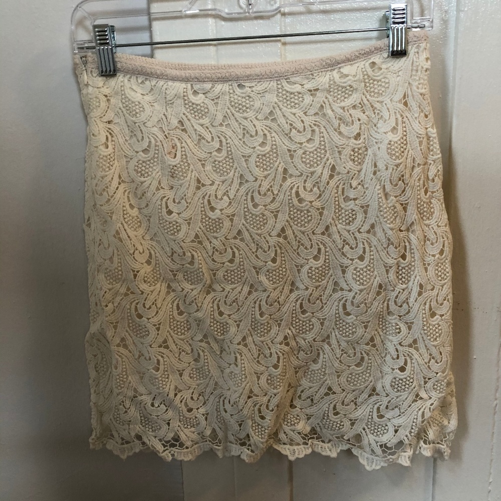 White/Cream Lace Skirt - Medium